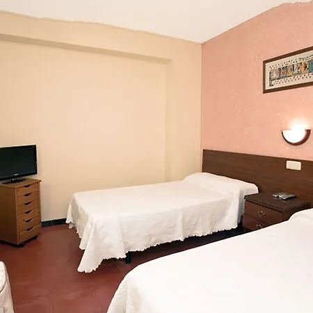 Tropical ホテル *